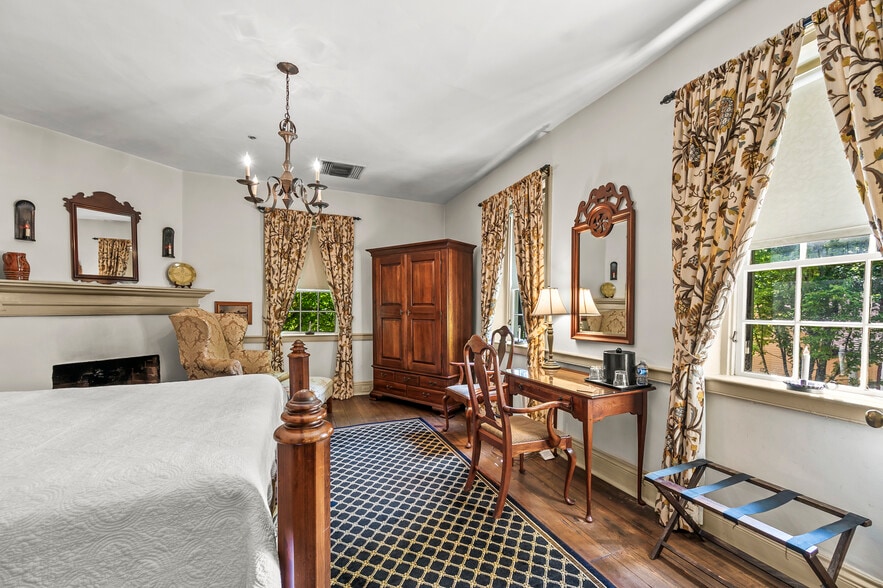 More Photos Of 803 S Main St, Winston-Salem Hospitality For Sale