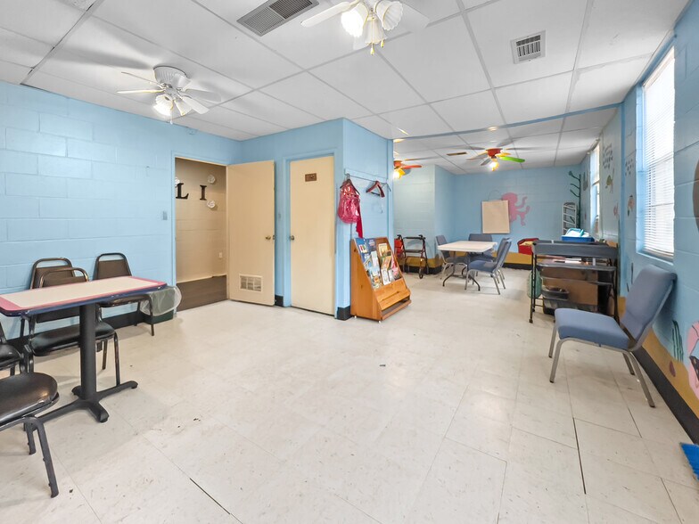 More Photos Of 6001 Buena Vista Rd, Columbus Religious Facility For Sale