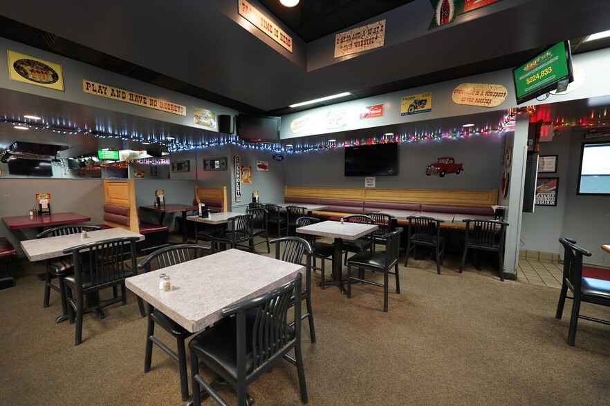 More Photos Of 51390 Willis Rd, Belleville Bar For Sale