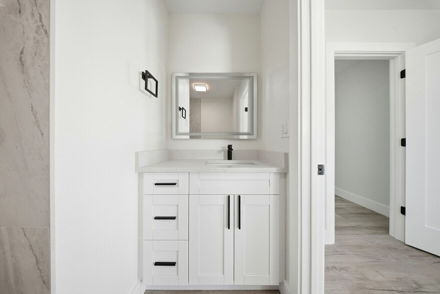 More Photos Of 2051 1st Ave N, Saint Petersburg Office Residential For Sale