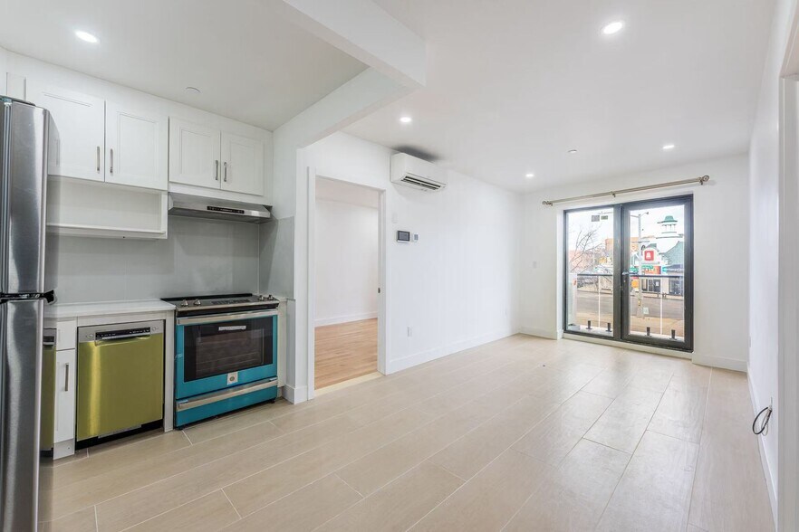 More Photos Of 16502 Sanford Ave, Flushing Apartments For Sale