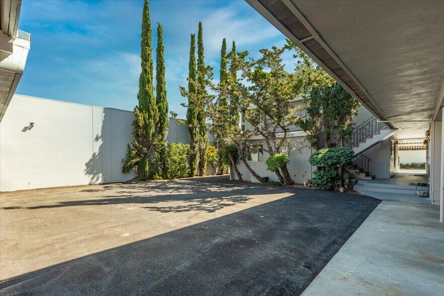 More Photos Of 660 Roble Ave, Menlo Park Apartments For Sale