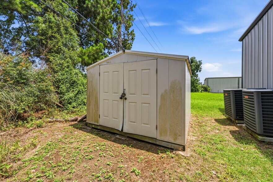 More Photos Of 16737 Sprawling Oaks Dr, Conroe Daycare Center For Sale