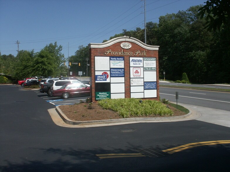 More Photos Of 3535 Roswell Rd, Marietta Business Park For Lease
