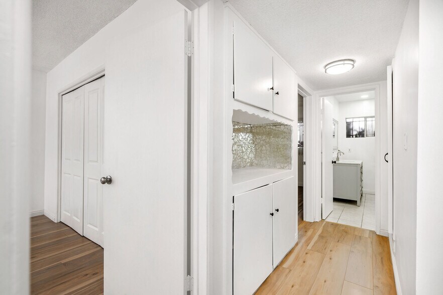 More Photos Of 4376 W 134th St, Hawthorne Apartments For Sale