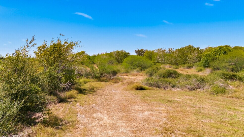 More Photos Of 2904 US Highway 59 Hwy, Victoria Land For Sale