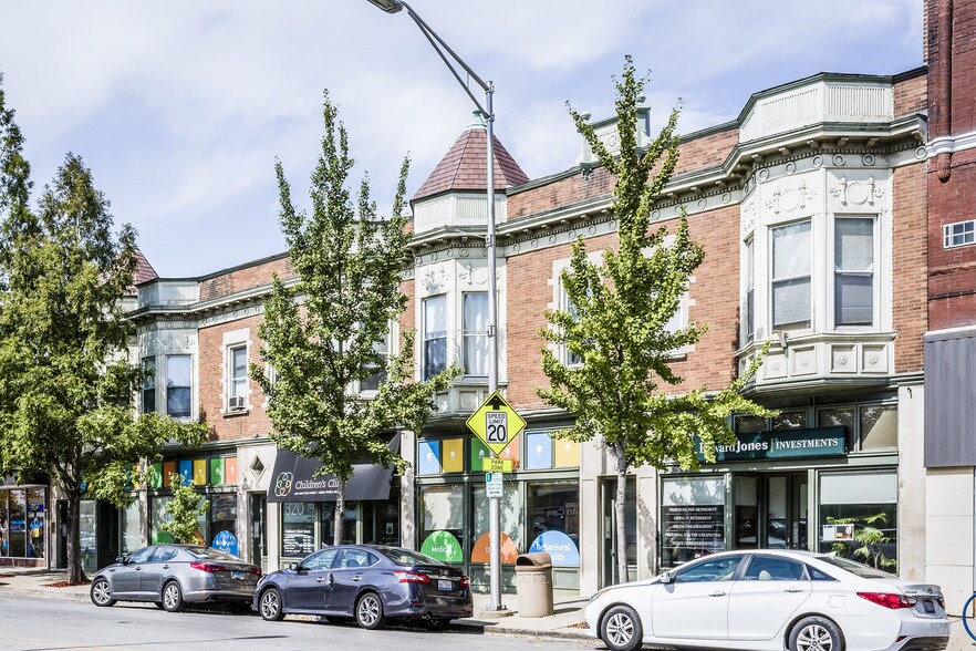 More Photos Of 320 Lake St, Oak Park Office For Lease