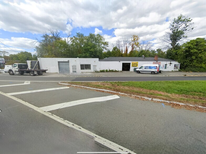 Primary Photo Of 1050-1052 Valley St, Vauxhall Warehouse For Lease