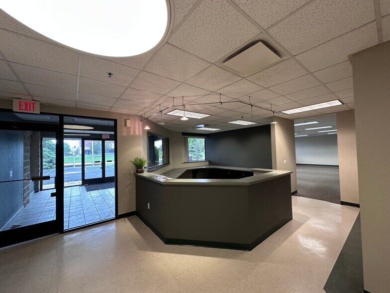 More Photos Of 2973 Dormax St SW, Grandville Manufacturing For Lease