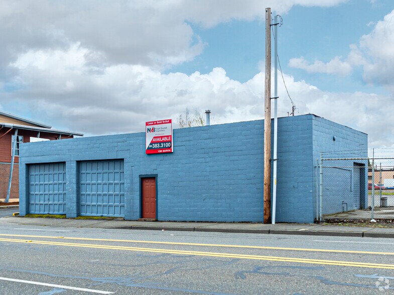More Photos Of 629 E Pioneer Ave, Puyallup Auto Repair For Lease