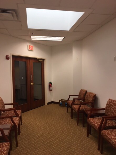 More Photos Of 1000 Randall Rd, Geneva Medical For Sale