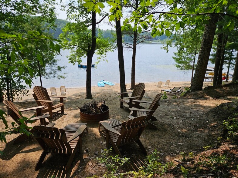 More Photos Of 7103 Lake View Rdg, Lake Ann Hospitality For Sale