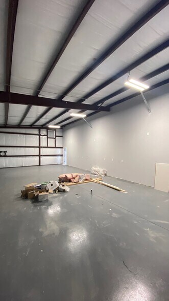 More Photos Of Saint Johns Bluff Rd N, Jacksonville Auto Repair For Lease