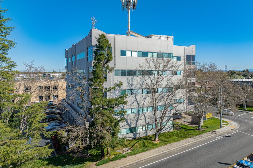 More Photos Of 1401 El Camino Ave, Sacramento Office For Lease