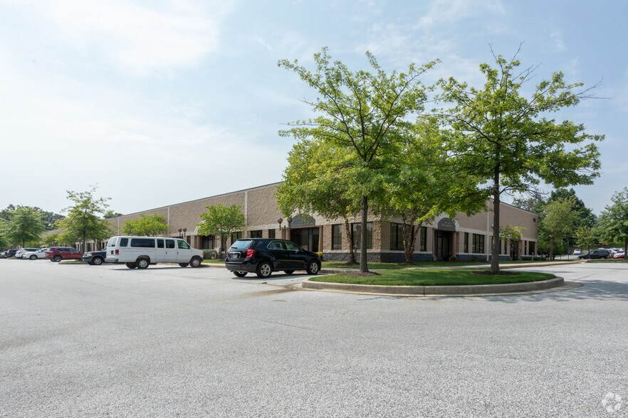 More Photos Of 9411 Philadelphia Rd, Rosedale Flex For Lease