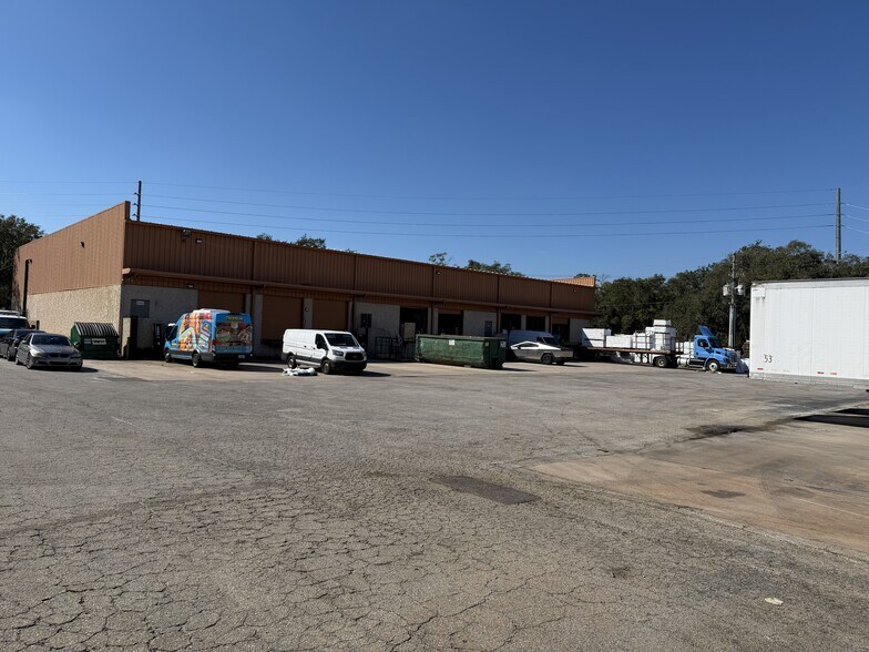 Primary Photo Of 800-870 N Hoagland Blvd, Kissimmee Distribution For Lease
