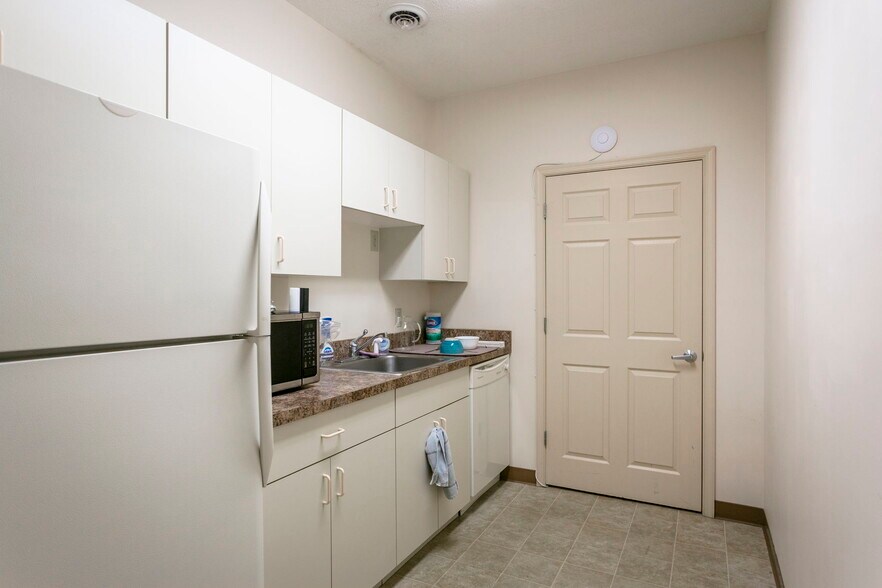 More Photos Of 3230 Peoples Dr, Harrisonburg Office For Lease