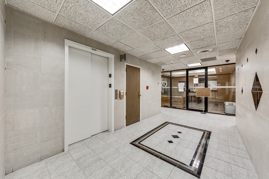 More Photos Of 8345 Walnut Hill Ln, Dallas Medical For Sale