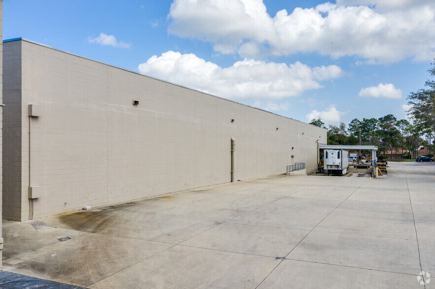 More Photos Of 3851-3913 Wekiva Springs Rd, Longwood Unknown For Lease
