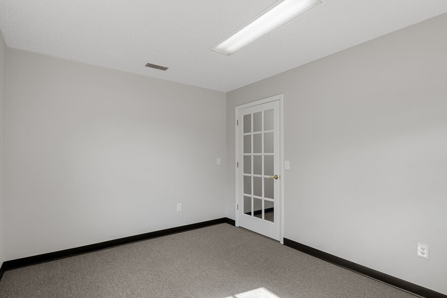 More Photos Of 7936 E Gulf To Lake Hwy, Inverness Medical For Sale