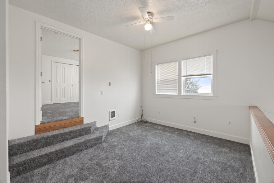 More Photos Of 175 W Bond St, Astoria Storefront Retail Residential For Sale