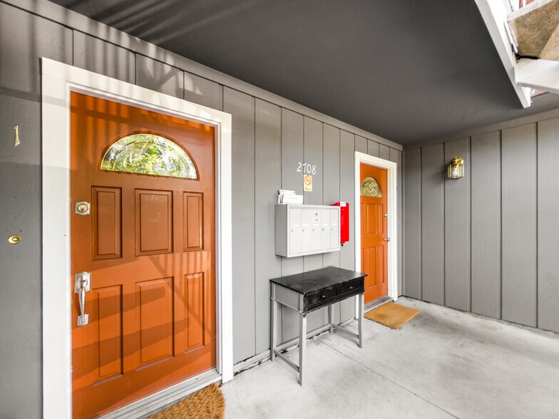 More Photos Of 2708 Jones Rd, Walnut Creek Apartments For Sale