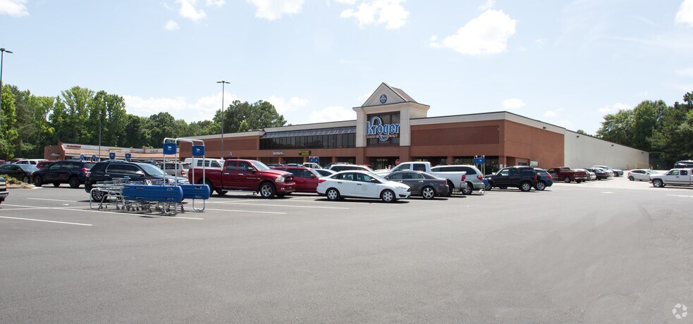 More Photos Of 8471-8515 Hospital Dr, Douglasville Unknown For Lease