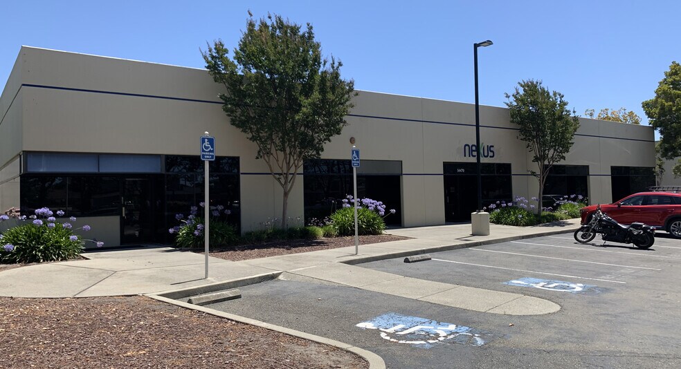 More Photos Of 14460 Doolittle Dr, San Leandro Research And Development For Lease