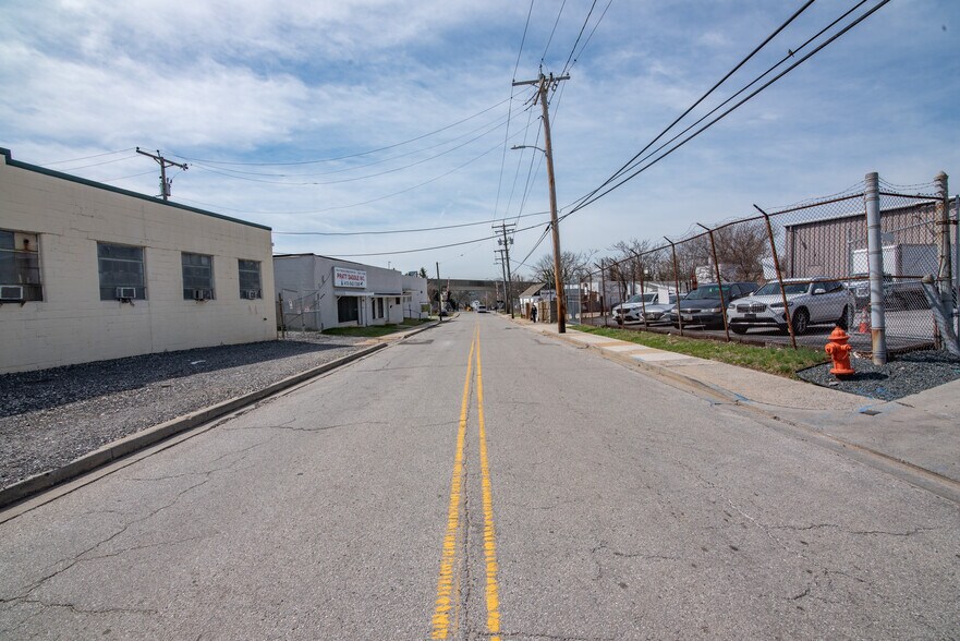More Photos Of 4128 Hayward Ave, Baltimore Warehouse For Sale