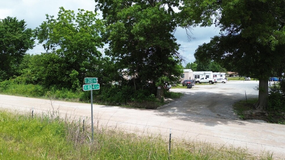 More Photos Of 62300 E 280 Rd, Grove Manufactured Housing Mobile Home Park For Sale