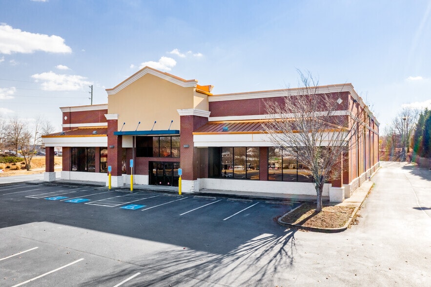 Primary Photo Of 1825 Jonesboro Rd, McDonough Drugstore For Lease