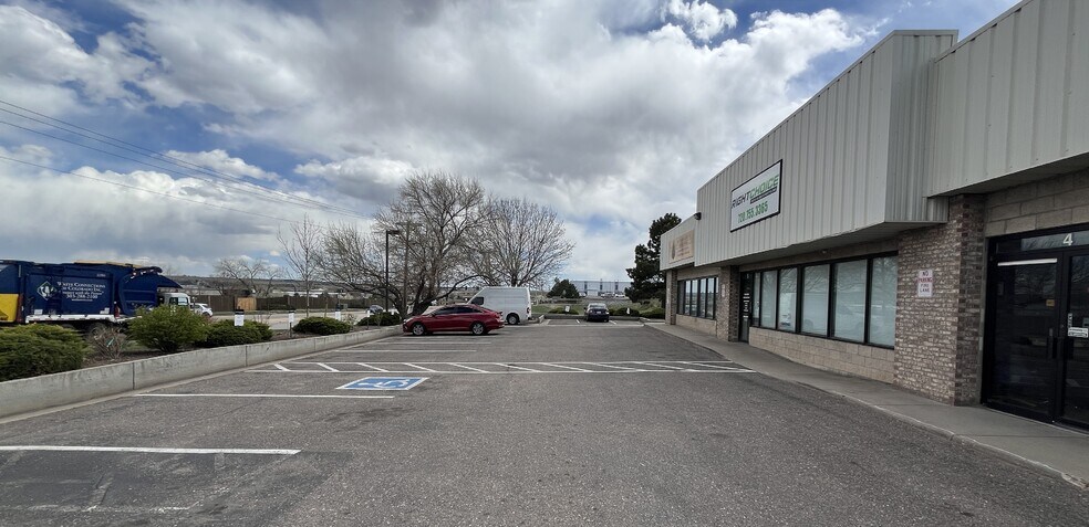 More Photos Of 7079 S Jordan Rd, Centennial Flex For Lease