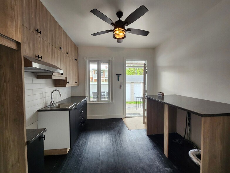 More Photos Of 301-307 Boul Du Havre, Salaberry-de-valleyfield Apartments For Sale