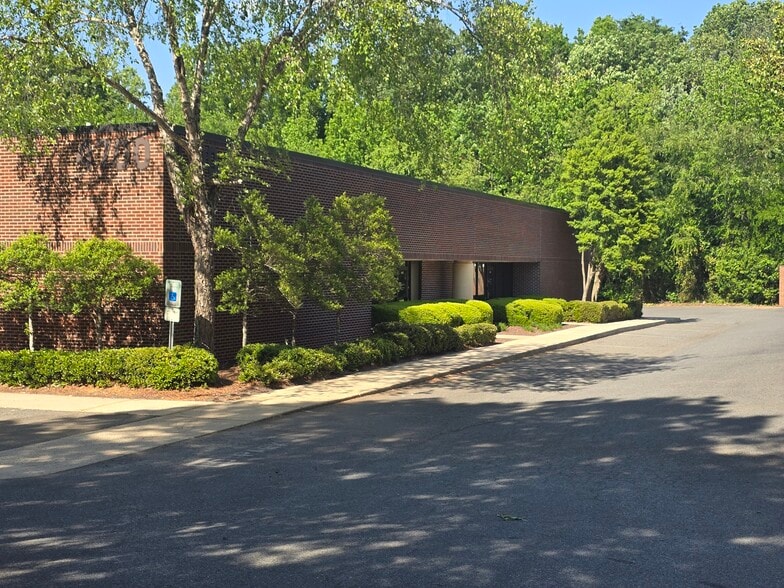 More Photos Of 4700 Lebanon Rd, Mint Hill Office For Lease