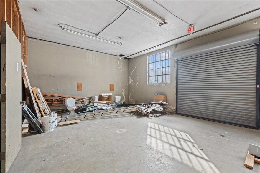 More Photos Of 213-219 S La Brea Ave, Inglewood Storefront For Lease