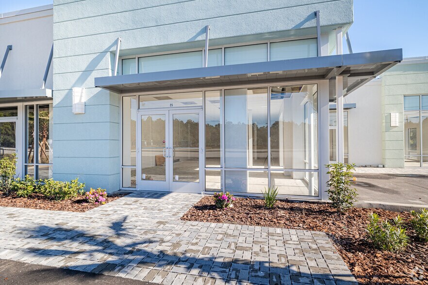 More Photos Of 7035 Philips Hwy, Jacksonville Unknown For Lease