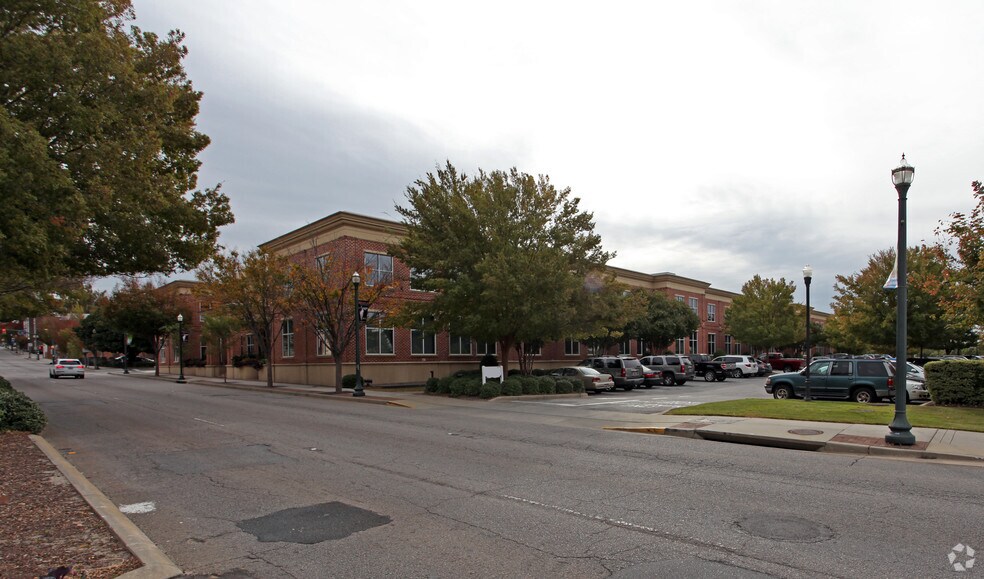 More Photos Of 700 Gervais St, Columbia Office For Lease