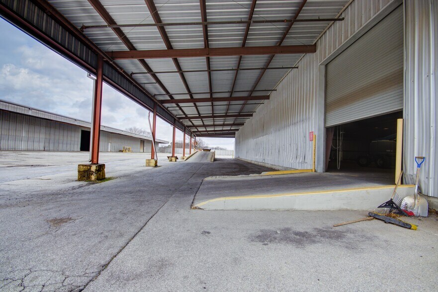 24895 N Gin St, Belle Mina, AL 35615 For Lease