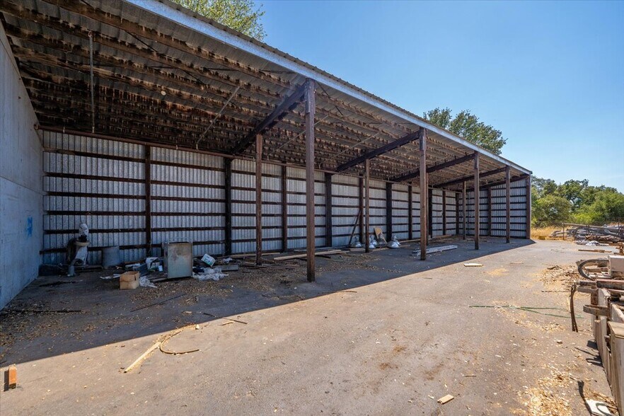 More Photos Of 3308 Cyclone Ct, Cottonwood Warehouse For Lease