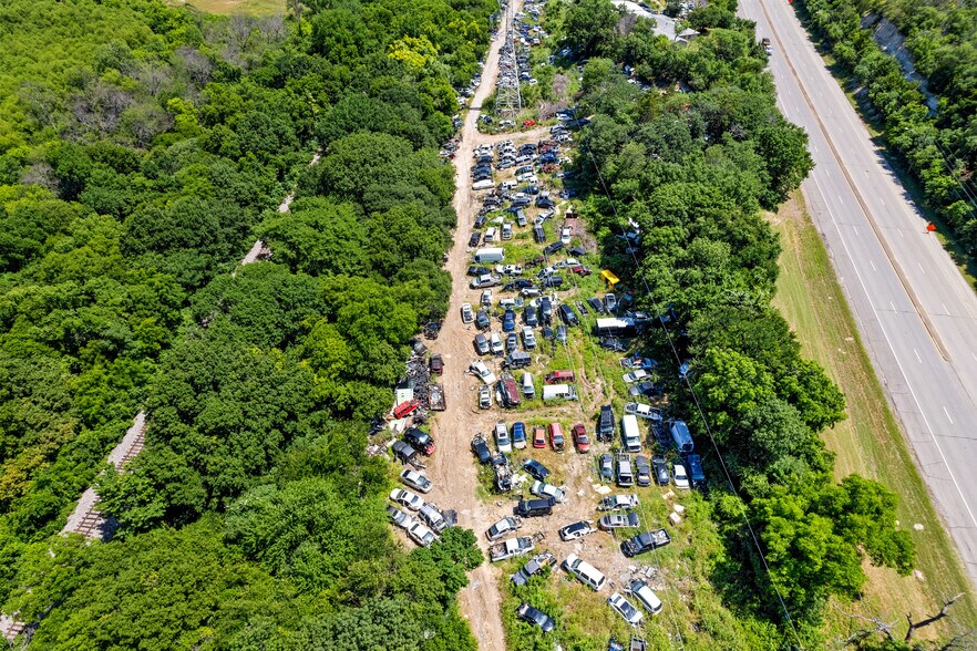 More Photos Of 10466 Central Expy, Dallas Auto Salvage Facility For Sale