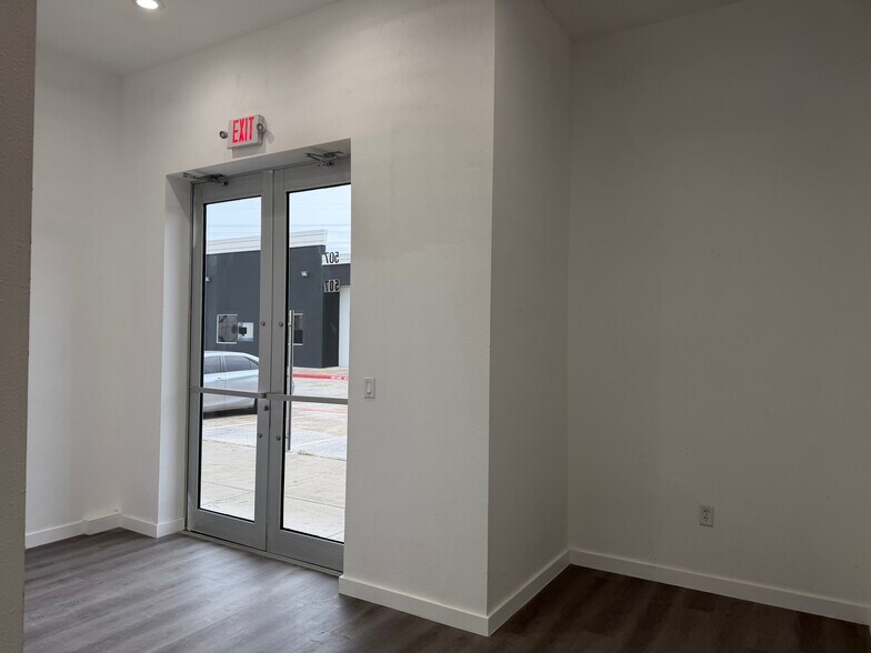 More Photos Of 26621 Field Cook Rd, Katy Office For Lease