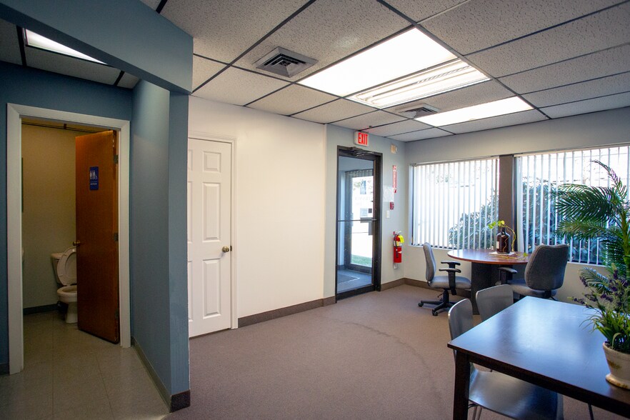 More Photos Of 178-190 Cedar Hill St, Marlborough Industrial For Lease