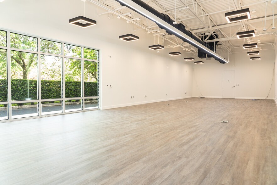 More Photos Of 8931-8947 W Atlantic Blvd, Coral Springs Unknown For Lease