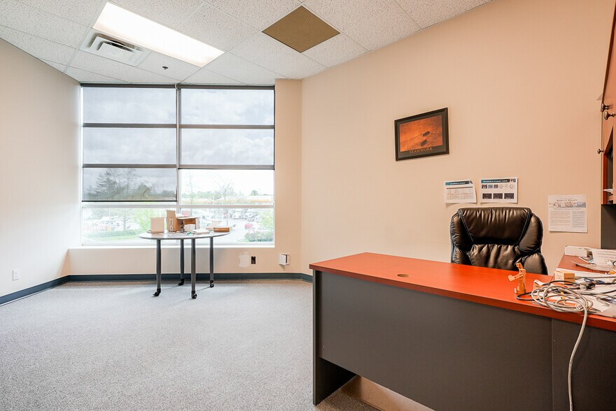 More Photos Of 766 Cliveden Pl, Delta Warehouse For Lease