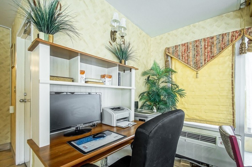 More Photos Of 337 Devereaux Dr, Natchez Hotel For Sale