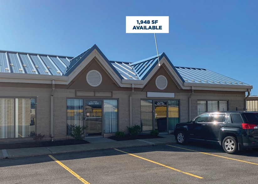 More Photos Of 300 Langner Rd, West Seneca Self Storage For Lease