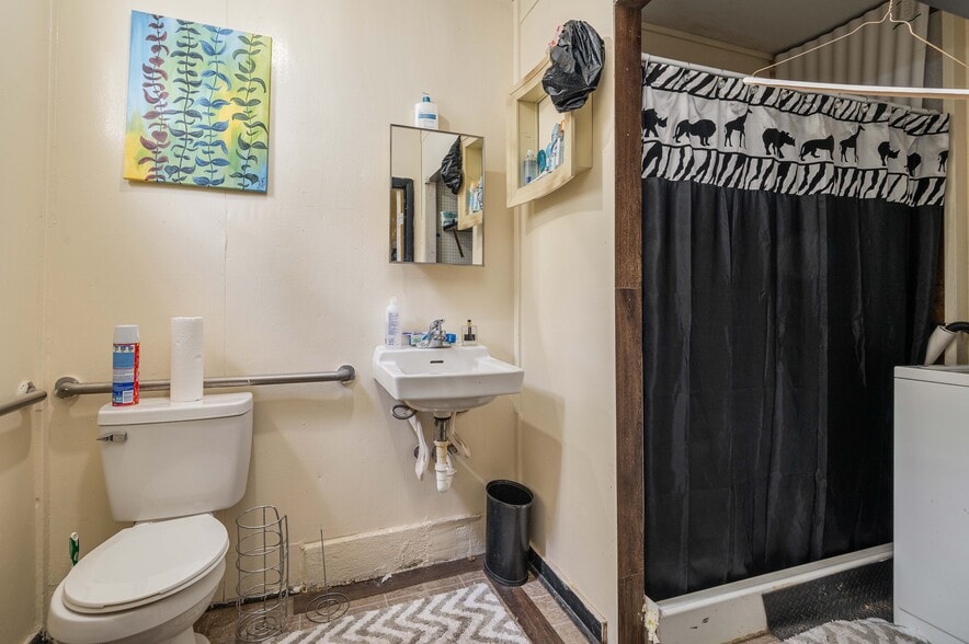 More Photos Of 322 S Scenic Hwy, Lake Wales General Retail For Sale