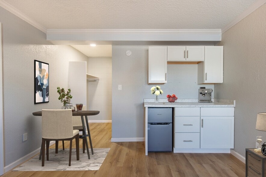 More Photos Of 218 W Hill Ave, Valdosta Apartments For Sale