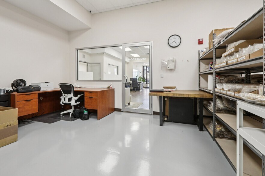 More Photos Of 7-9 Ridgefield, Ridgefield Park Flex For Lease