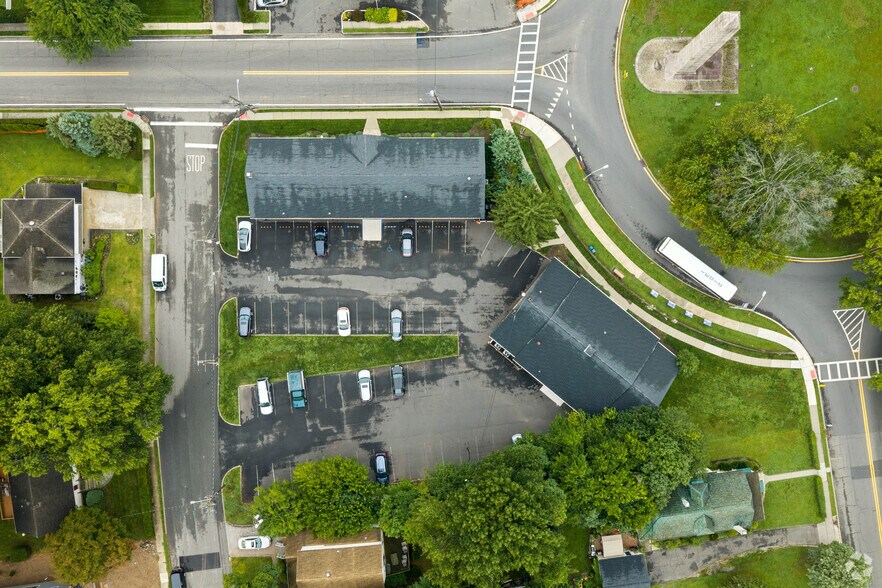 More Photos Of 210 Knickerbocker Rd, Cresskill Medical For Lease